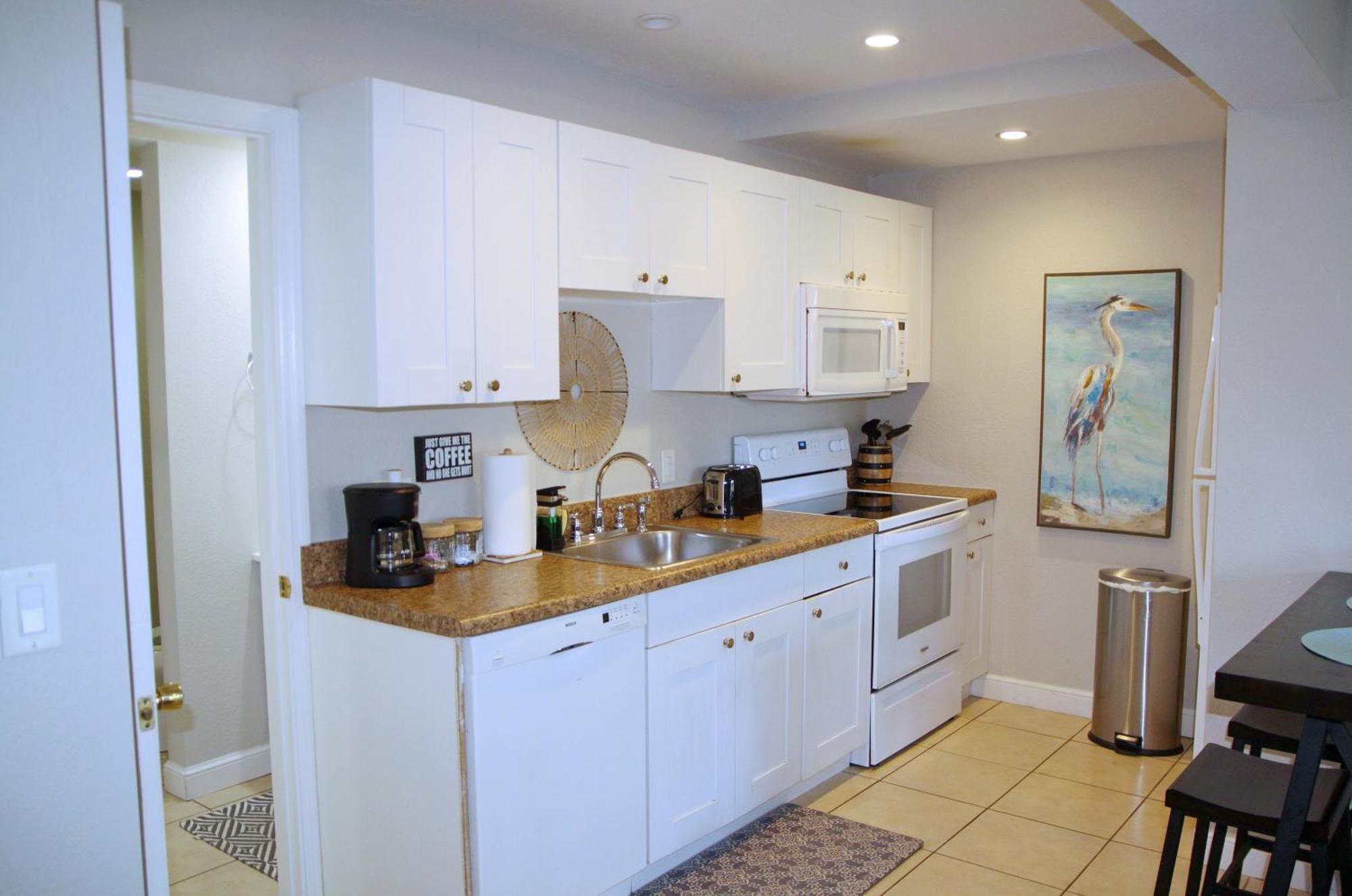Naples Park Oasis - Cozy Two Bedroom Apartment المظهر الخارجي الصورة
