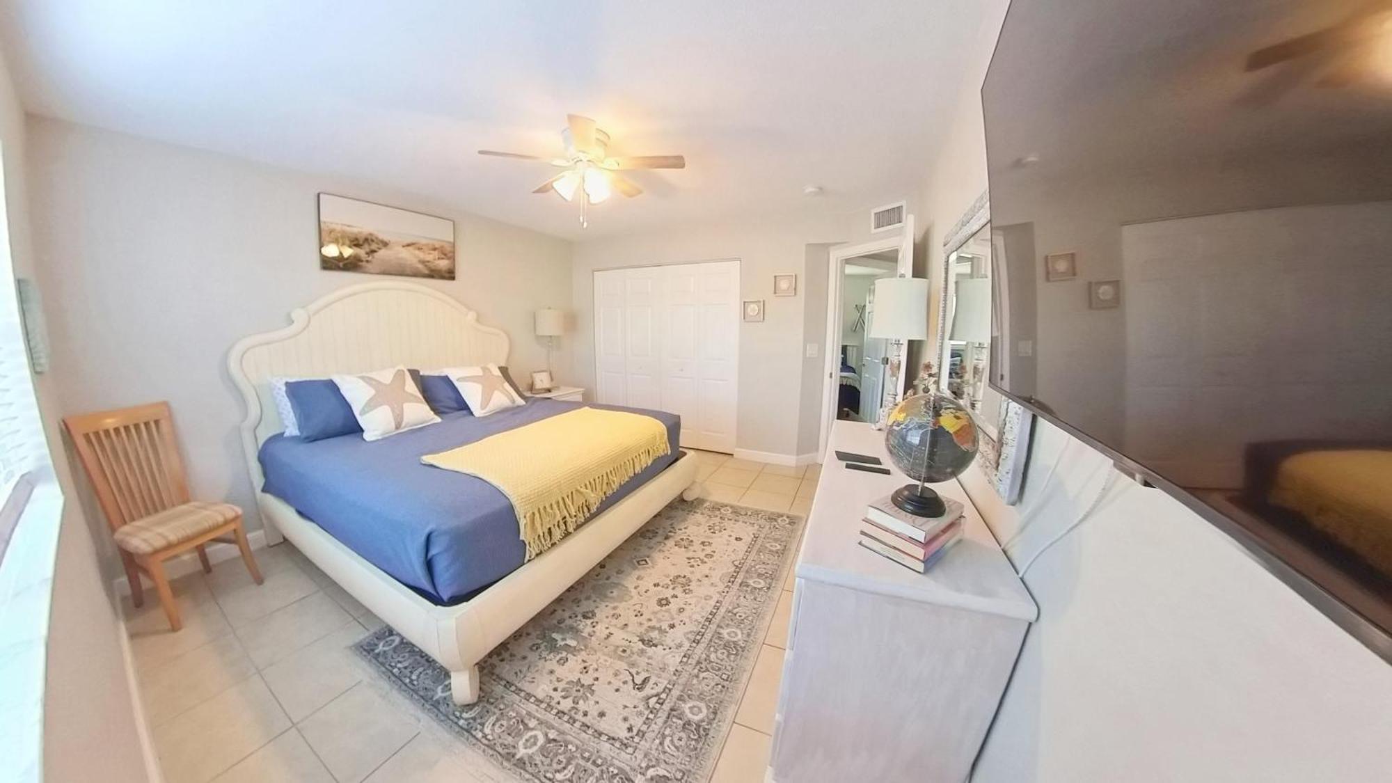 Naples Park Oasis - Cozy Two Bedroom Apartment المظهر الخارجي الصورة